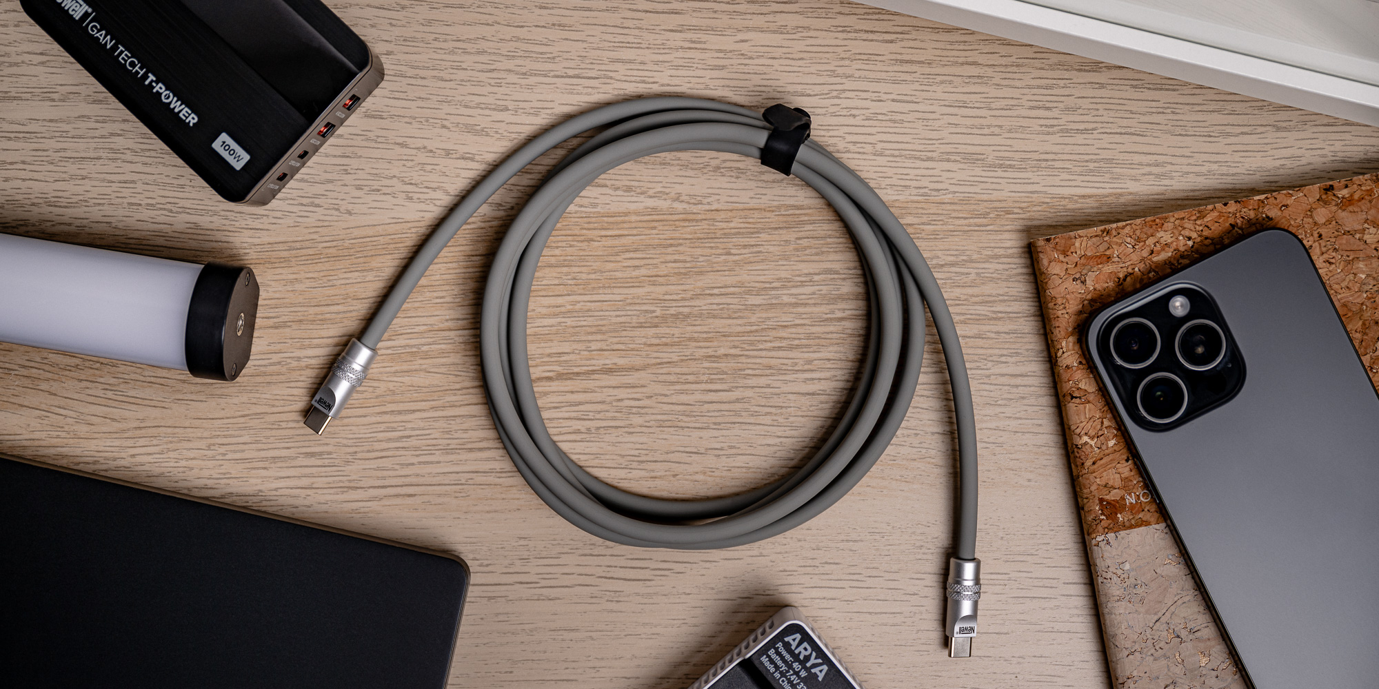 Kabel Newell USB-C - USB-C 100 W, 2 m, silikonowy, szary